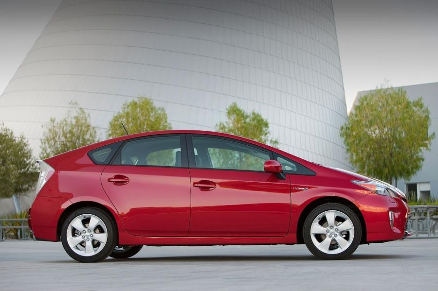  Toyota Prius 2012 года  (фото 40 из 40)